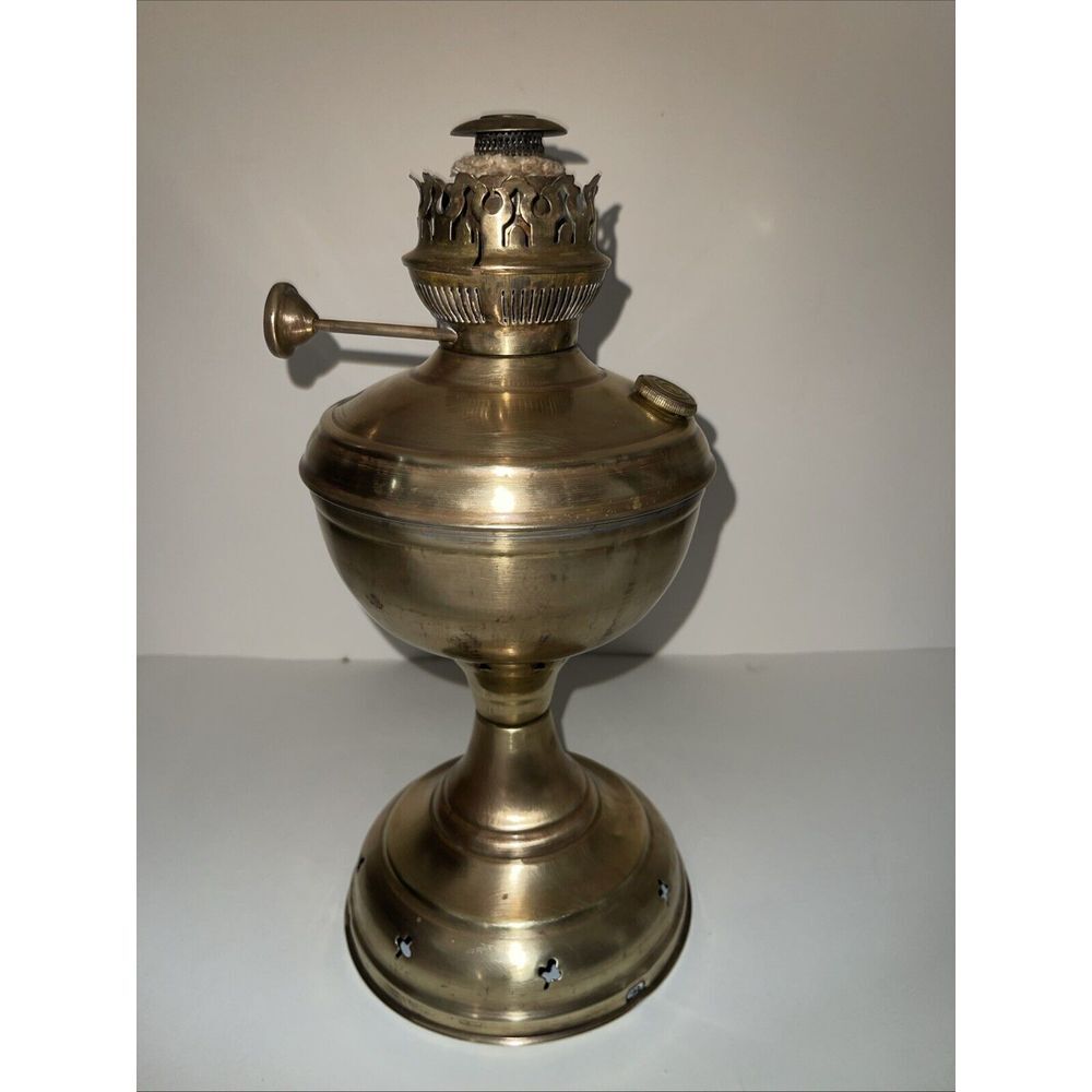 Antique 1880 Imperial Russia Otto Muller Berlin Brass Oil Lamp-read description